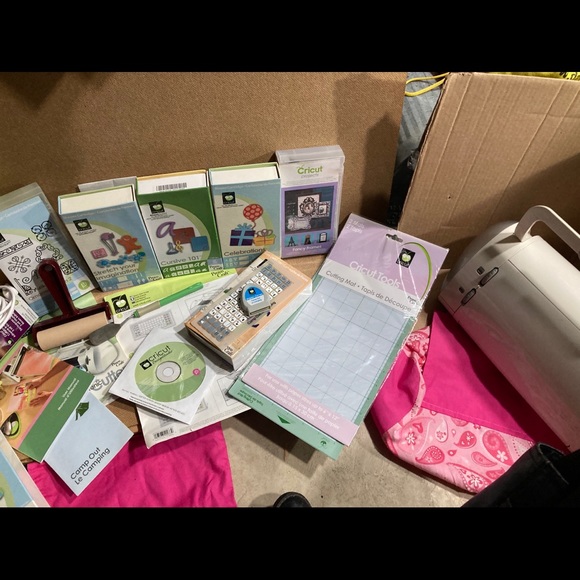 Circuit Provo machine and accessories bundle lot - Picture 2 of 6